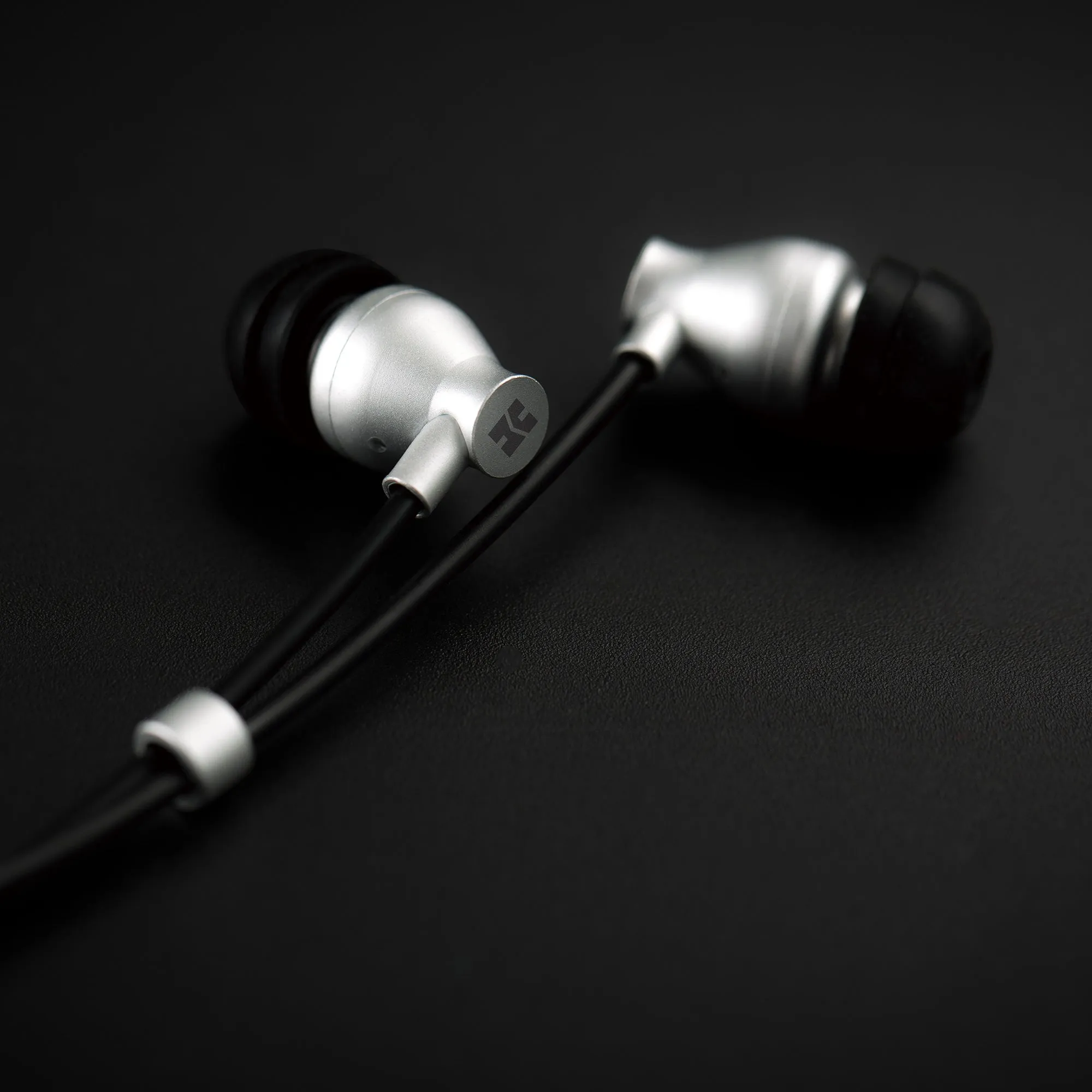 HIFIMAN RE-800 In-Ear Headphones