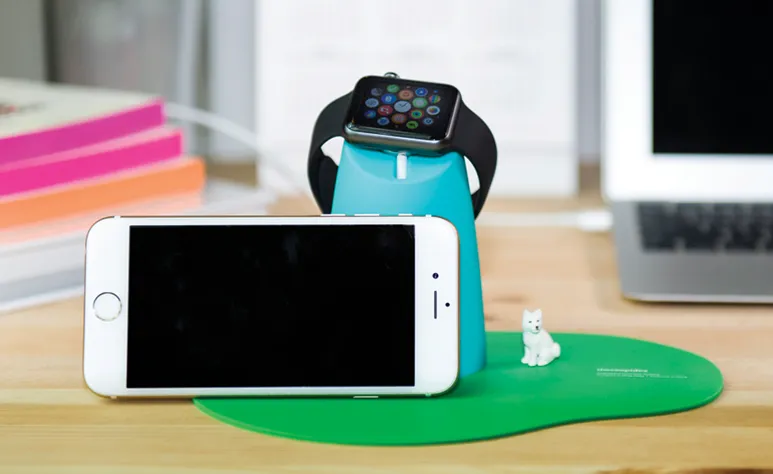 Thecoopidea Mount for Apple Watch Dock and Mobile Phone Stand